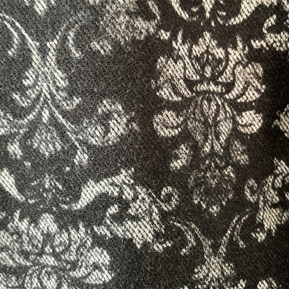 Excellent condition set of two ladies stretch leggings - Picture 2 of 5